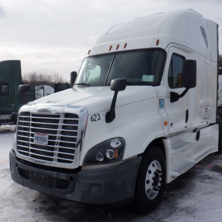 2016 FREIGHTLINER CASCADIA 125