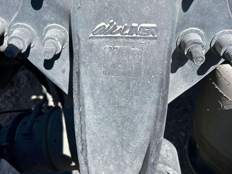 2016-freightliner-cascadia-125-image-27