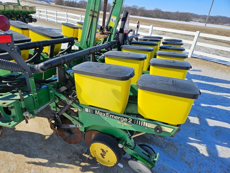 john-deere-7200-image-20