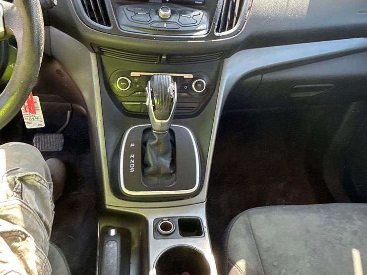 2013-ford-escape-image-18