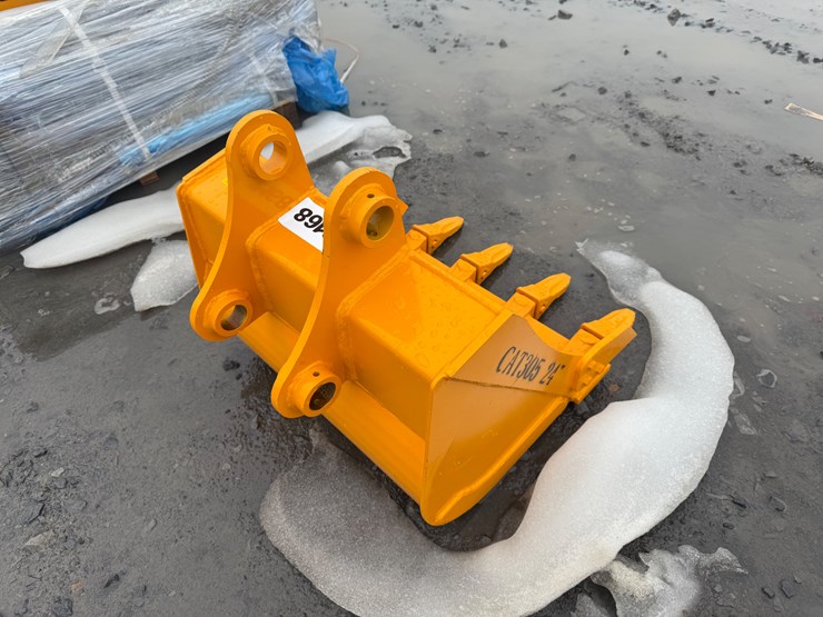 caterpillar-305-image-3