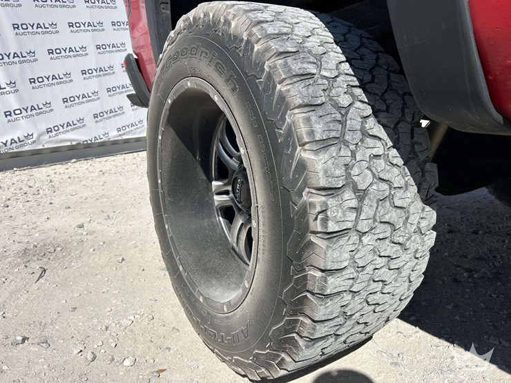 2016-chevrolet-silverado-1500-image-25