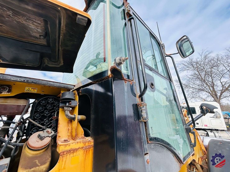 caterpillar-914m-image-82