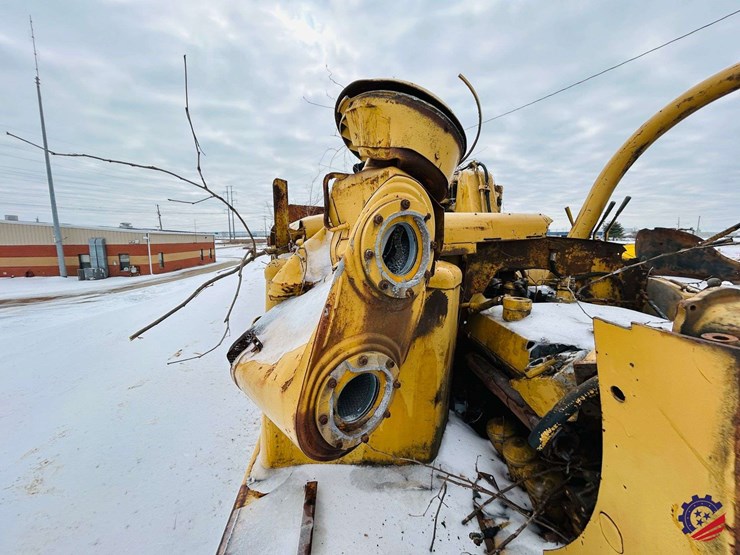 caterpillar-621-image-23