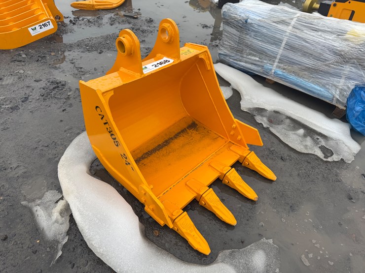 caterpillar-305-image-2