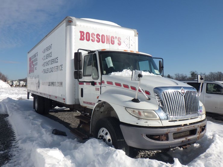 2011-international-durastar-4300-image-3