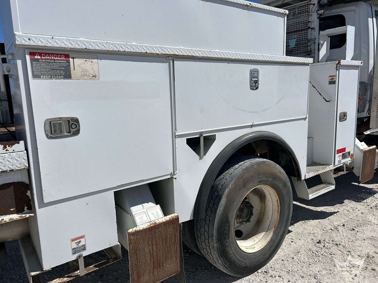 2013-international-workstar-7400-image-25