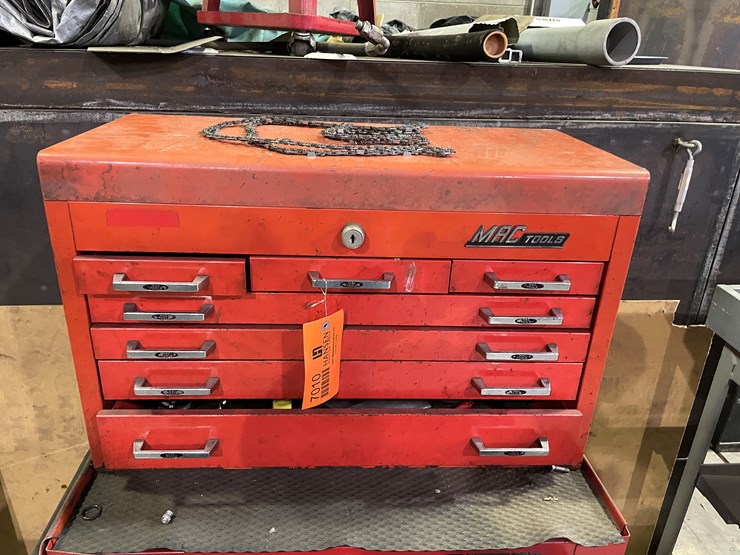 #7010-•-mac-toolbox-with-contents-image-4