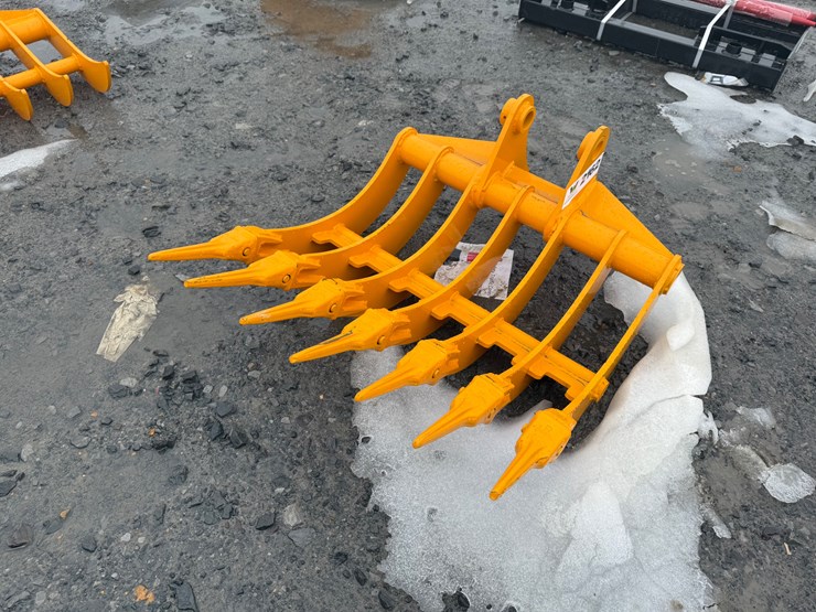 caterpillar-305-image-3