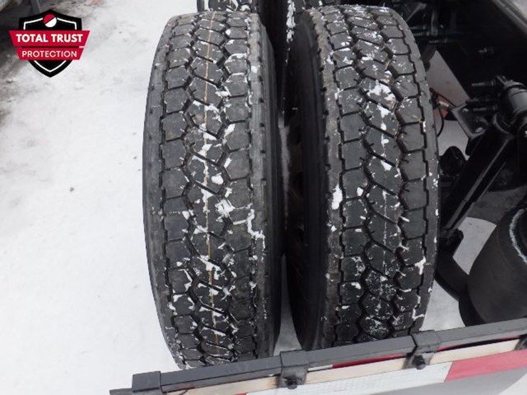 2021-freightliner-cascadia-116-image-12