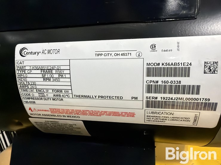 dewalt-dxcmv5048055-80-gallon-air-compressor-image-9