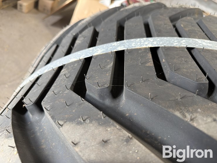 bkt-550/45-22.5-tire-image-5