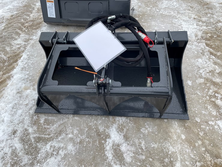 #2346-•-wolverine-mini-skid-steer-stump-grapple-image-2