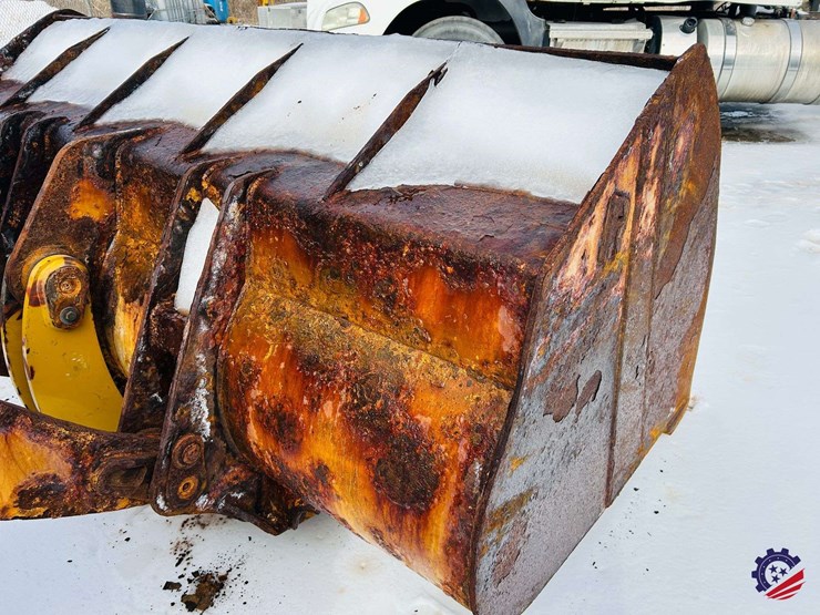 caterpillar-914m-image-10