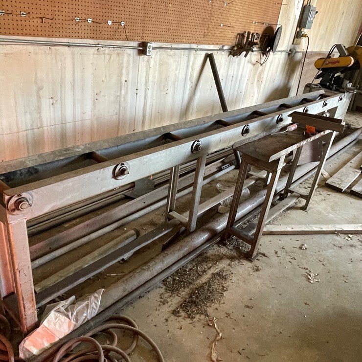 #5917 • 14' Metal Roller Stand