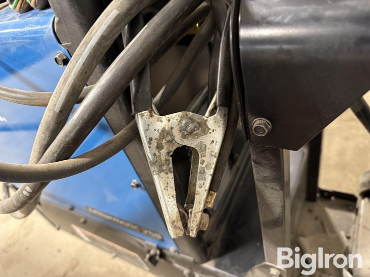 miller-millermatic-255-pulsed-mig-welder-w/apparel-&-accessories-image-7