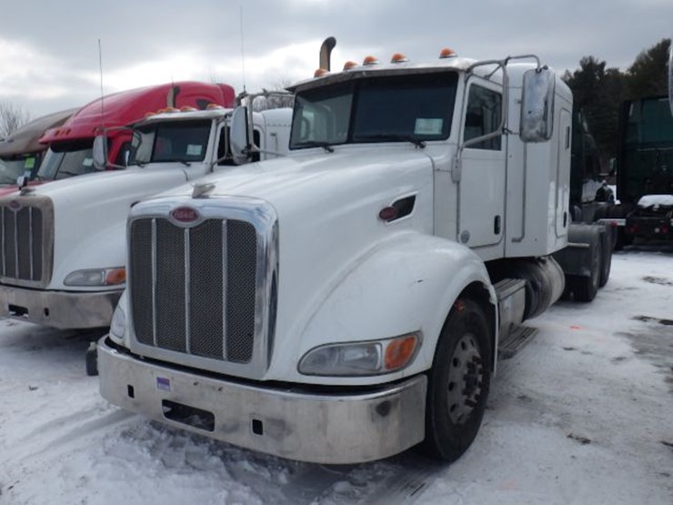 2014-peterbilt-386-image-1