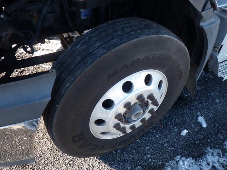 2017-international-prostar-image-13