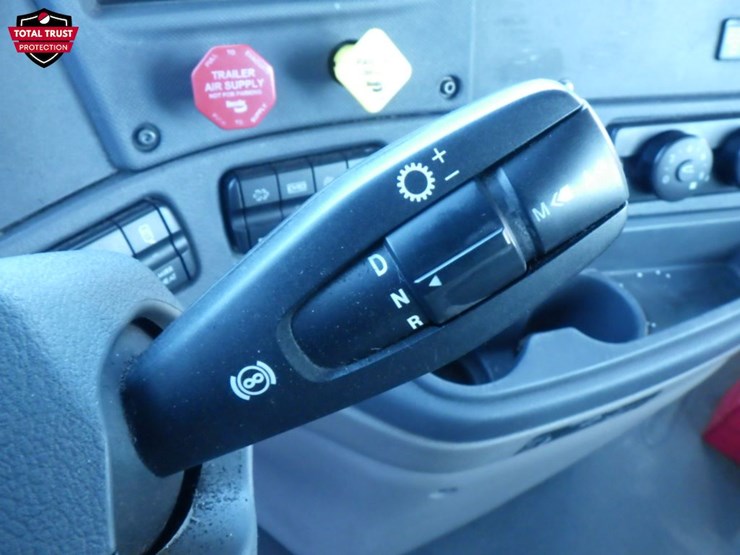 2019-freightliner-cascadia-125-image-15