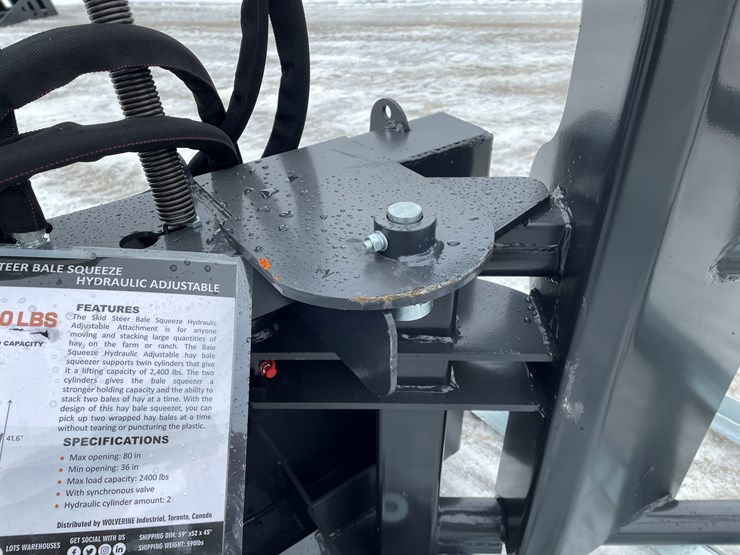 #2367-•-wolverine-hydraulic-bale-squeeze-attachment-image-17
