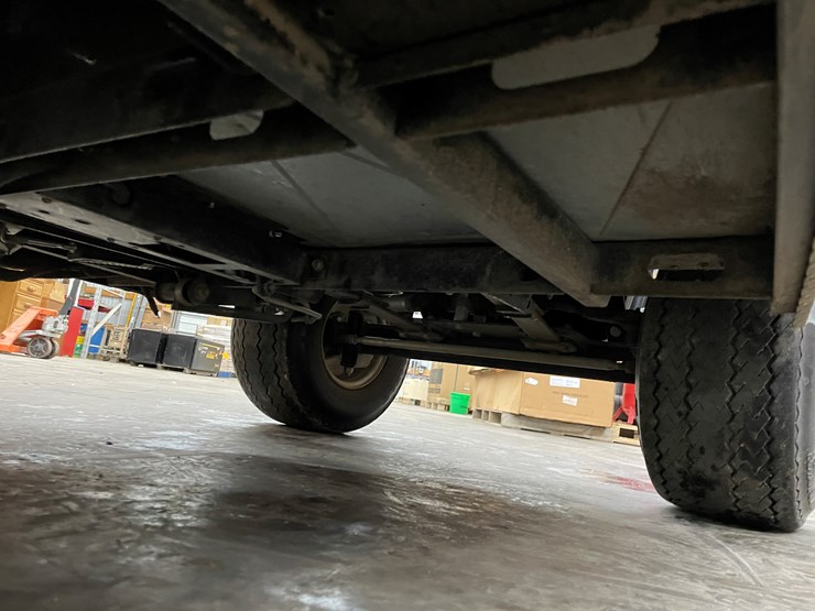 #301-•-cushman-hauler-1200-gas-golf-cart-image-30