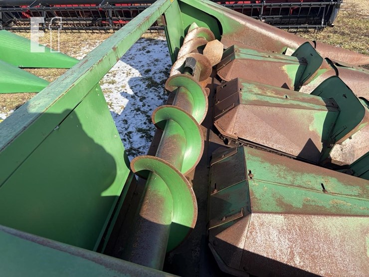 john-deere-444-image-5