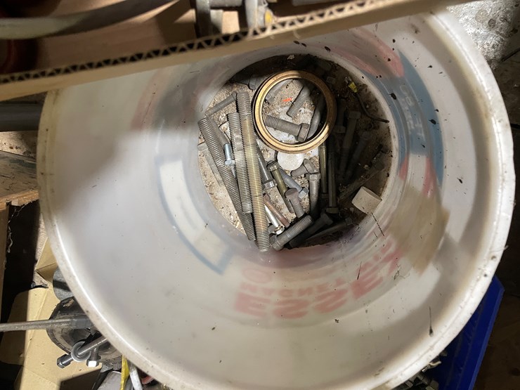 #7018-•-miscellaneous-hardware-and-bolt-bins-image-12