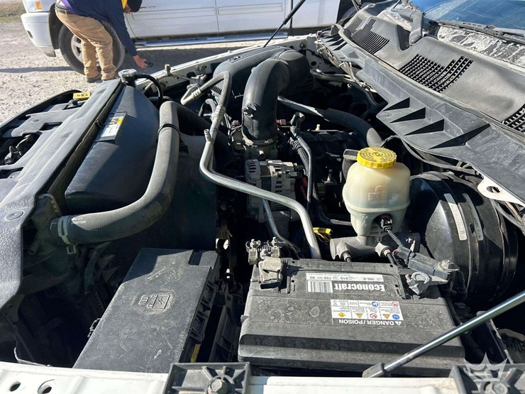 2017-dodge-1500-image-9