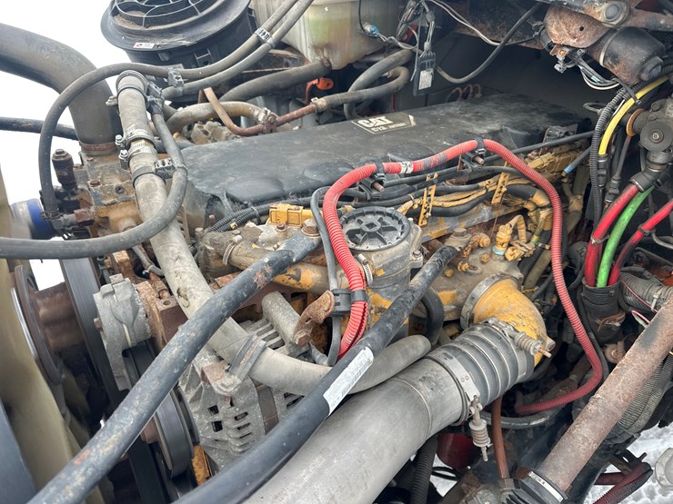 2008-caterpillar-c13-image-46