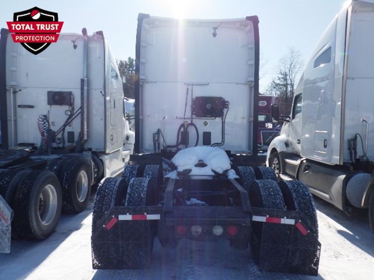 2020-kenworth-t680-image-11