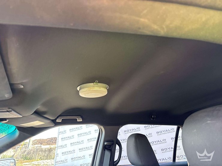 2016-ford-explorer-image-17