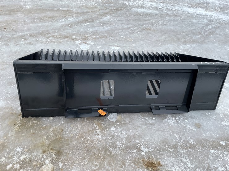 #2337-•-wolverine-skeleton-bucket-image-6