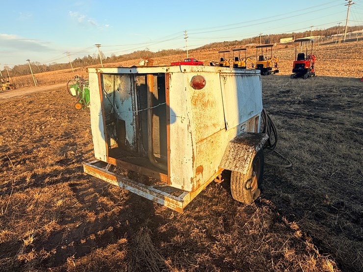 #2596-•-permavane-air-compressor-image-5