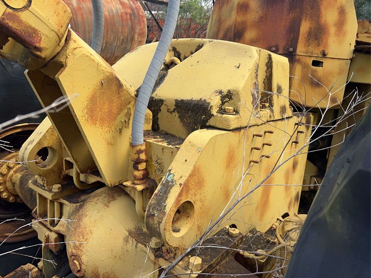 caterpillar-814-image-17