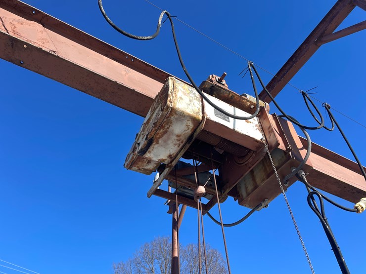 #5901-•-springfield-5-ton-cable-hoist-image-1