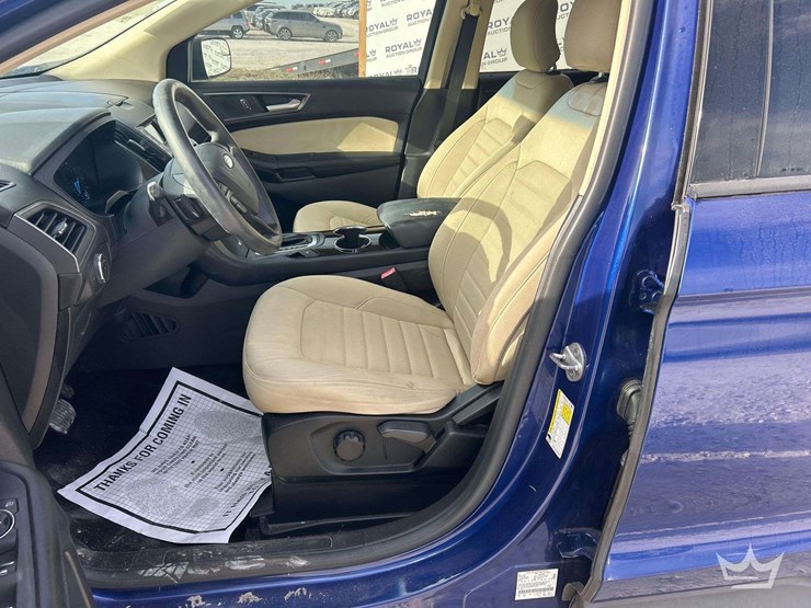 2015-ford-edge-image-12