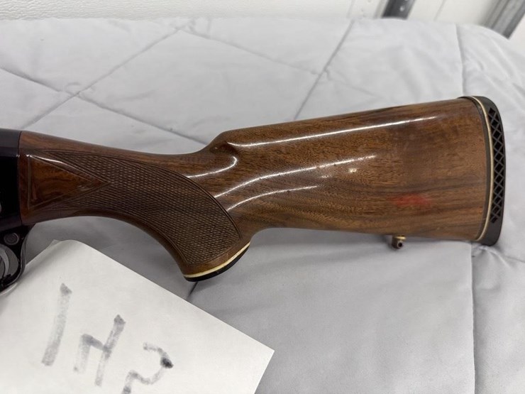 smith-&-wesson-1100-12-gauge-shotgun-image-10