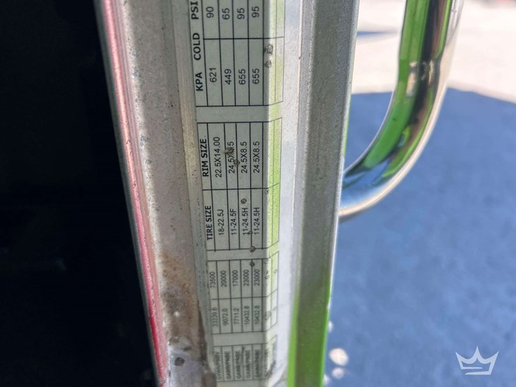 2004-peterbilt-357-image-6