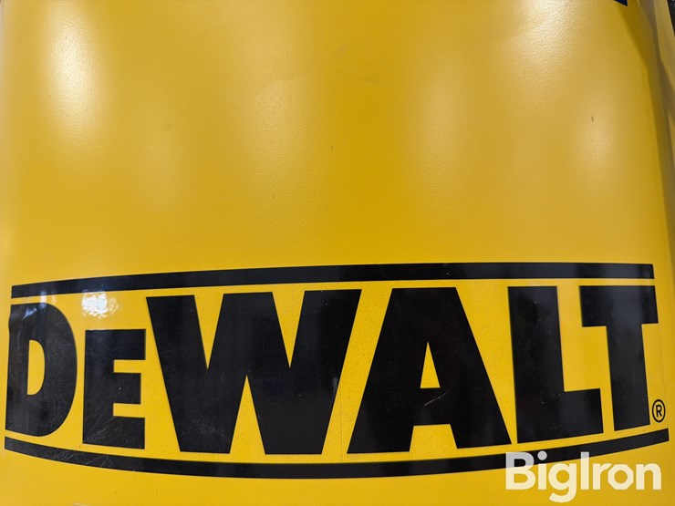 dewalt-dxcmv5048055-80-gallon-air-compressor-image-19