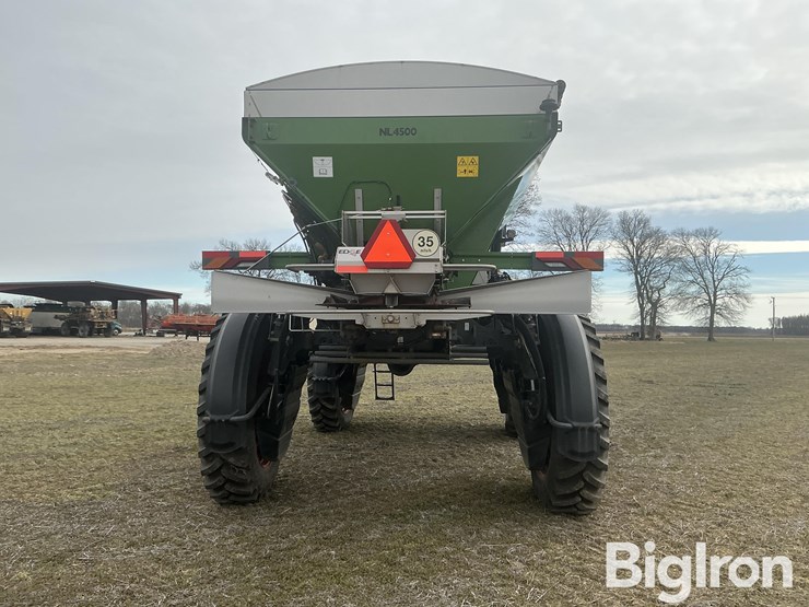 2023-fendt-rogator-934h-self-propelled-dry-spreader-image-6