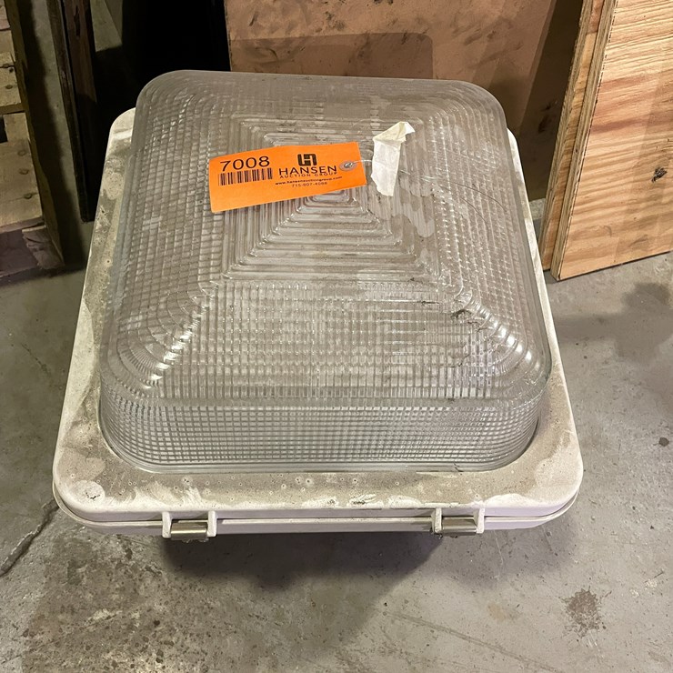 #7008 • Outdoor Flood Light