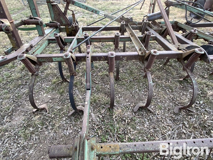 john-deere-chisel-plow-sweep-image-20