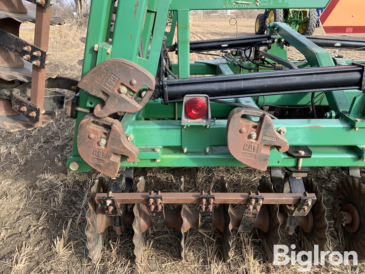 great-plains-3000tt-image-10