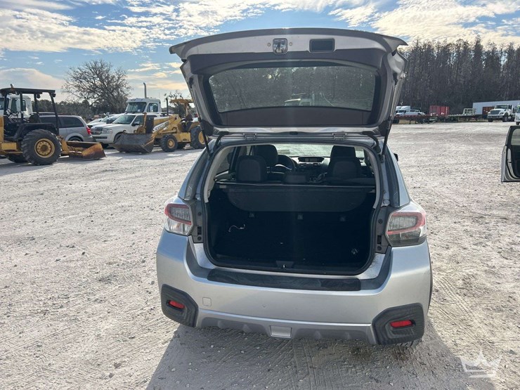 2014-subaru-crosstrek-image-21