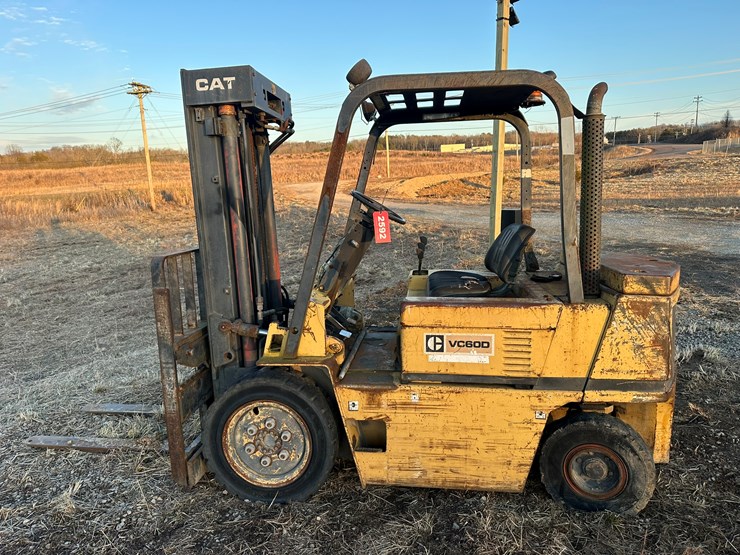 caterpillar-vc60d-image-1