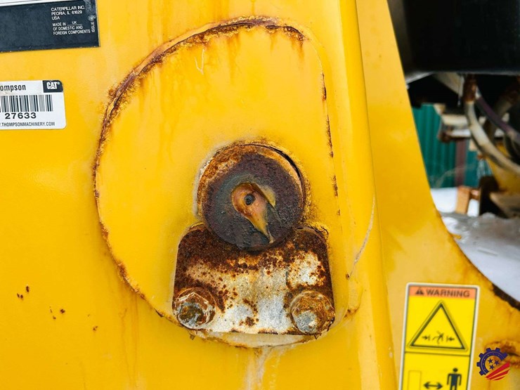 caterpillar-914m-image-40