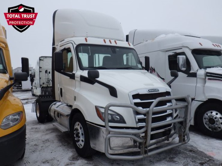 2020-freightliner-cascadia-116-image-5