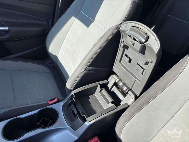 2014-ford-escape-image-17