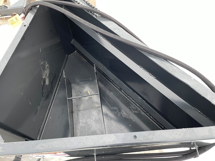 #2363-•-wolverine-universal-mount-concrete-chuter-attachment-image-10