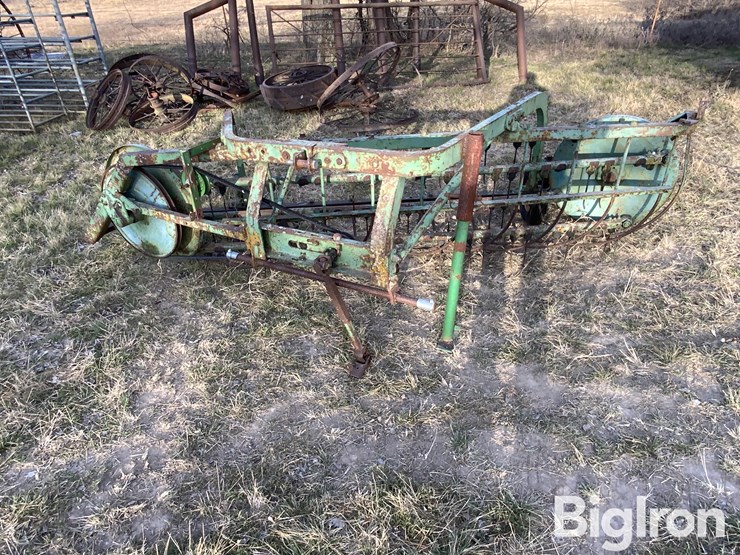 john-deere-350-image-2